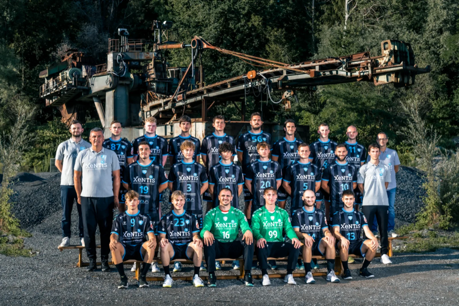 Die Mannschaft der HSG XeNTiS Lipizzanerheimat in der Saison 2026/27